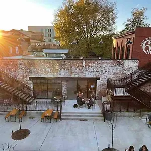 2br Unit W/ Cinema In Nulu Louisville