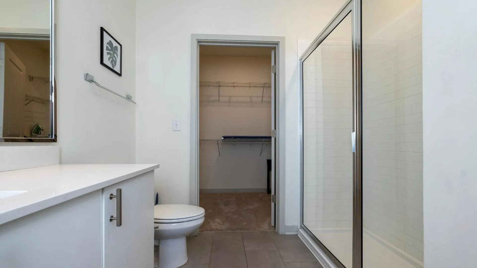 Apartment Modern Nulu 2Br Cozysuites 01 Louisville